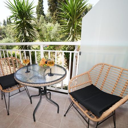 Angels Pool Studios And Apartments Paleokastritsa Ngoại thất bức ảnh