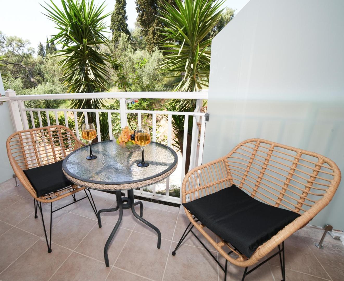 Angels Pool Studios And Apartments Paleokastritsa Ngoại thất bức ảnh